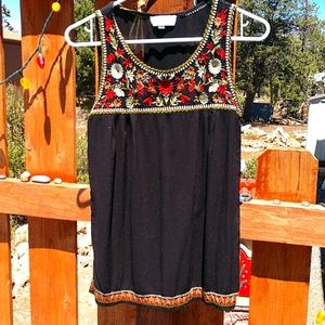 Lucy & Laurel black tank